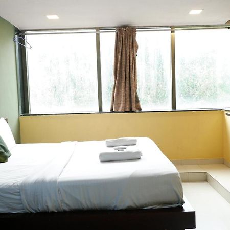 Hotel Artusinn Midc Andheri East Mumbai Exteriör bild