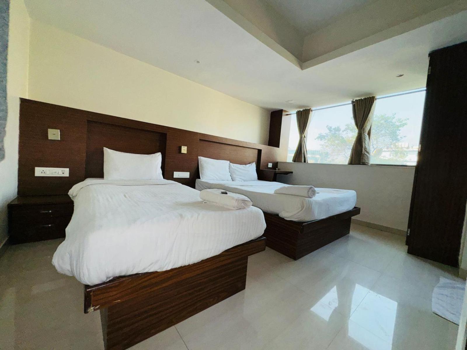 Hotel Artusinn Midc Andheri East Mumbai Exteriör bild