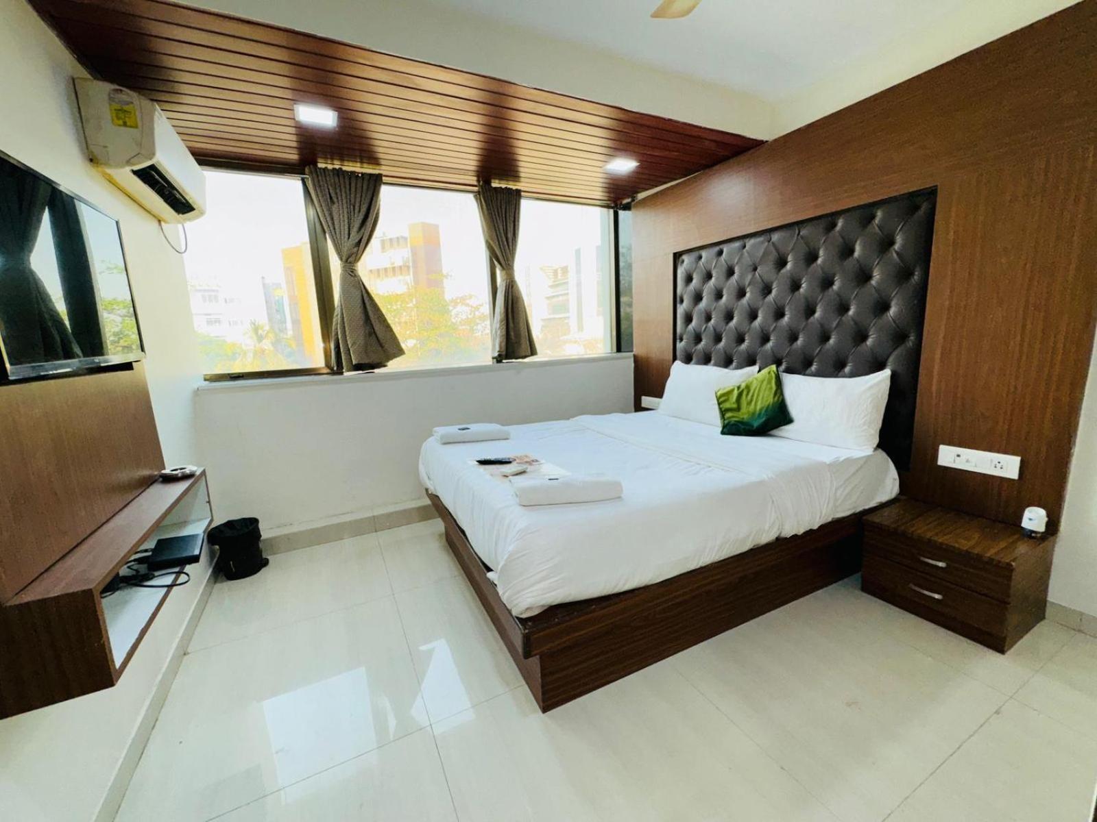 Hotel Artusinn Midc Andheri East Mumbai Exteriör bild